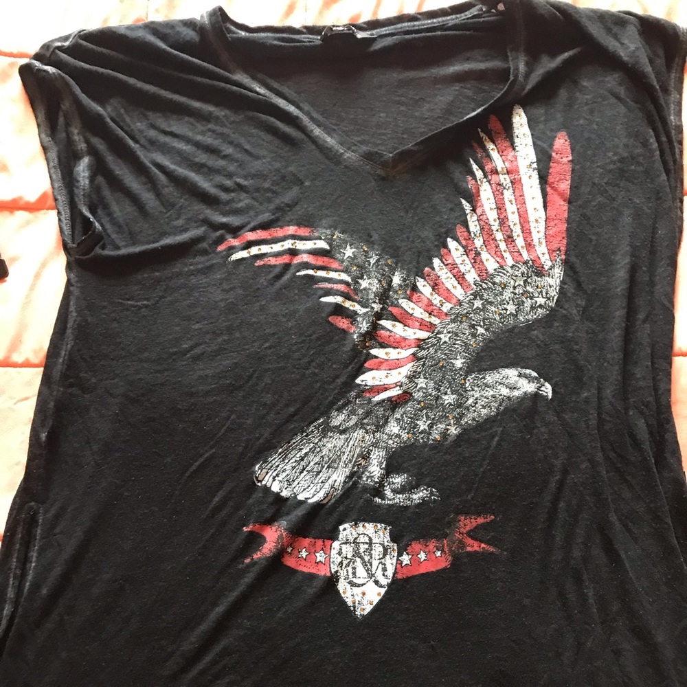 Very light weight T shirt